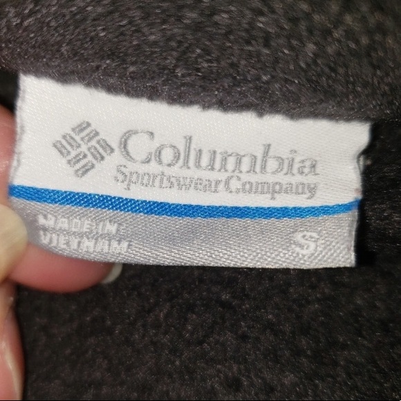 Black size small Columbia zip-up jacket - Picture 2 of 6